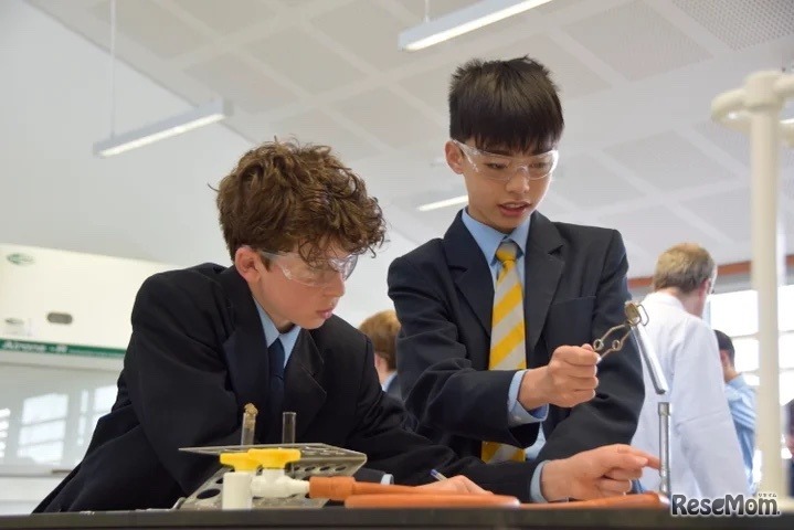 イギリスではSTEM教育が盛んなボーディングスクールも多い