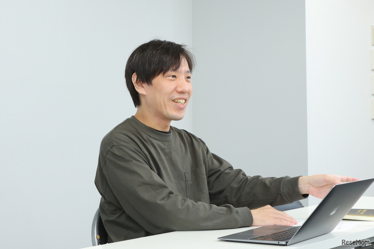 インタビューに応じてくれた医学部専門予備校・エースアカデミー代表の高梨裕介氏