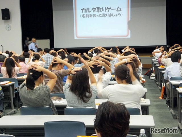 2012年度前半に開催された「フラッシュ型教材活用セミナー」の様子