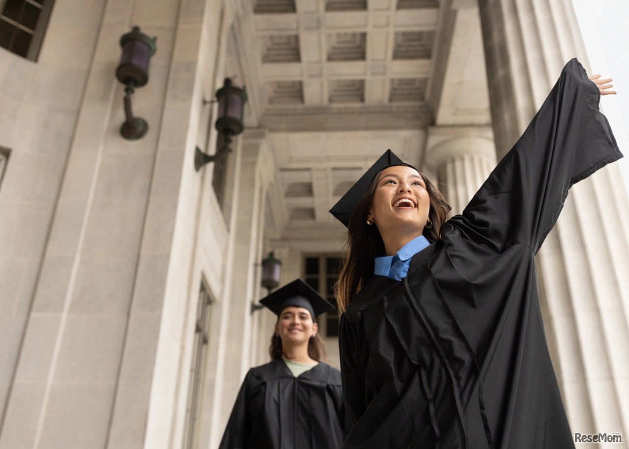 海外留学EF、2025年9月開校プログラム予約が過去最高を記録