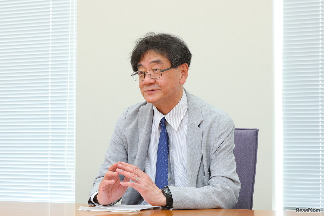 超伝導研究で世界トップクラスの実績を誇る下山淳一教授（理工学部 物理科学科）