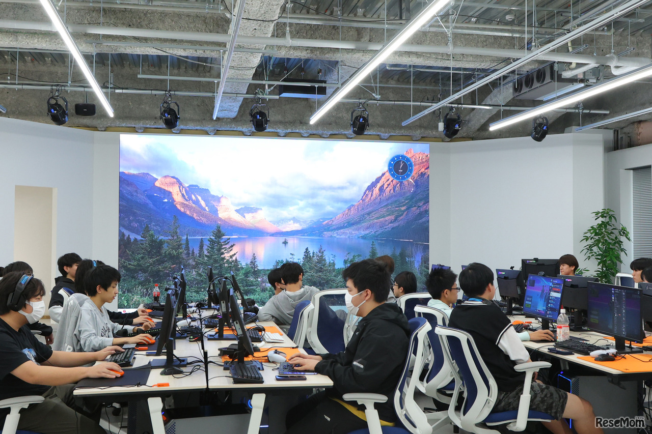 NTTe-Sports高等学院の授業風景