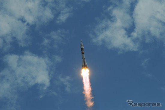 星出宇宙飛行士らの搭乗するソユーズTMA-05M宇宙船（31S）宇宙船の打上げ