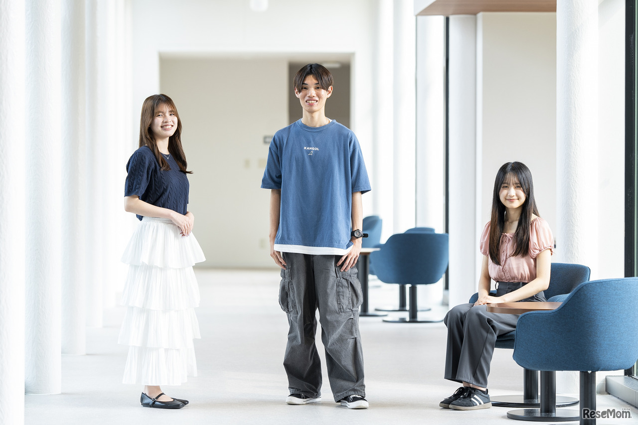 創新寮 ：入口付近にある共有エリア