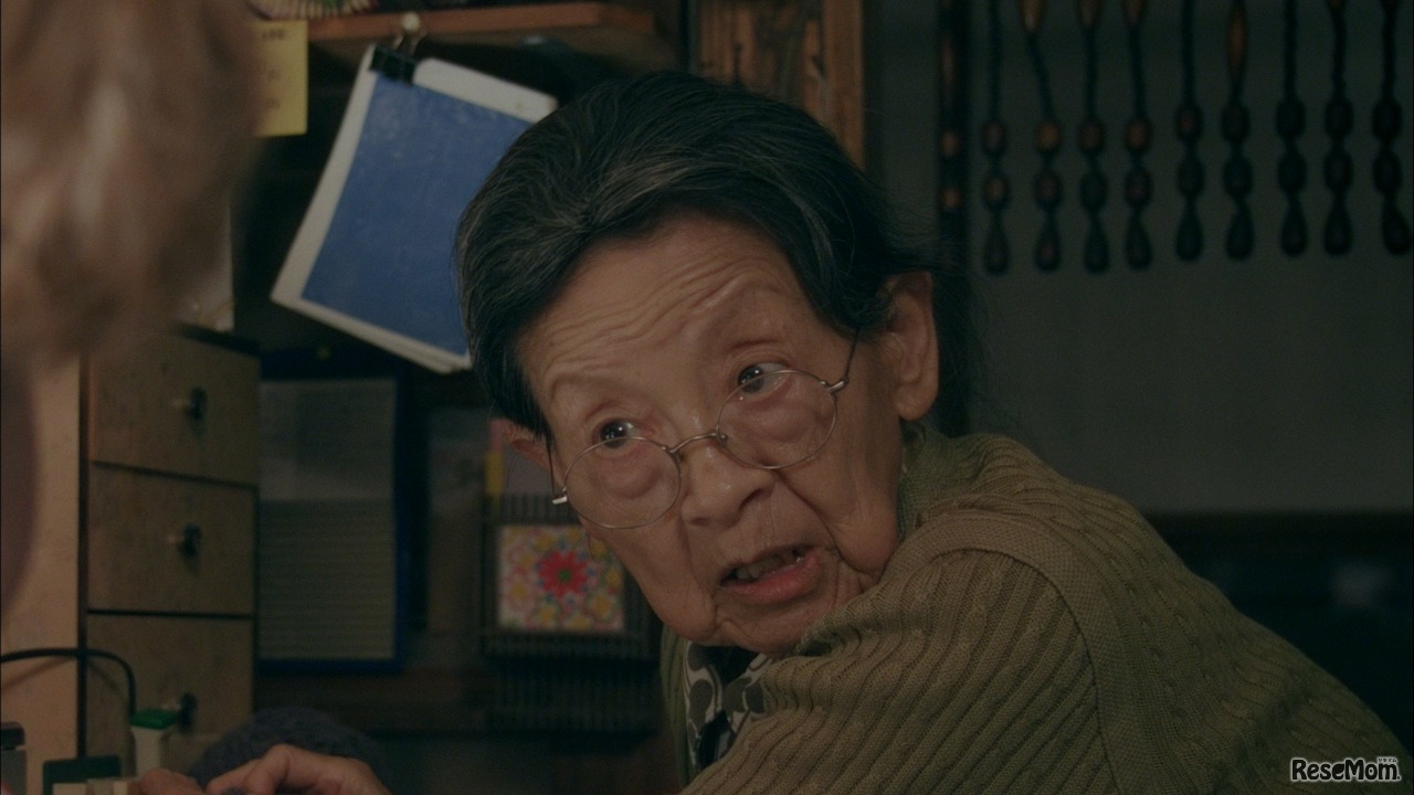 「ジョセリン、三幸の柿の種にチャレンジ」篇