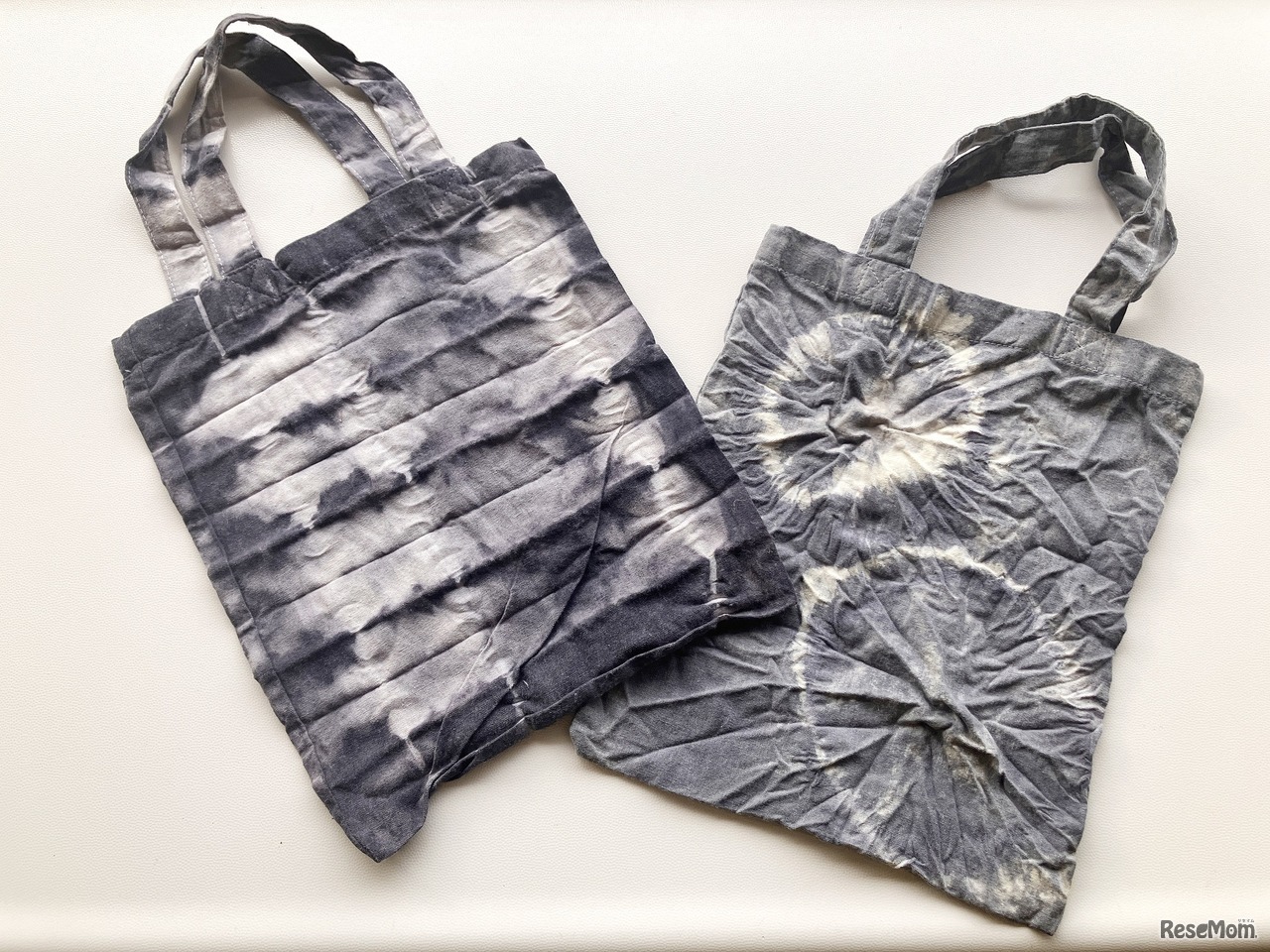 虫こぶインク染めワークショップで染めたトートバッグ