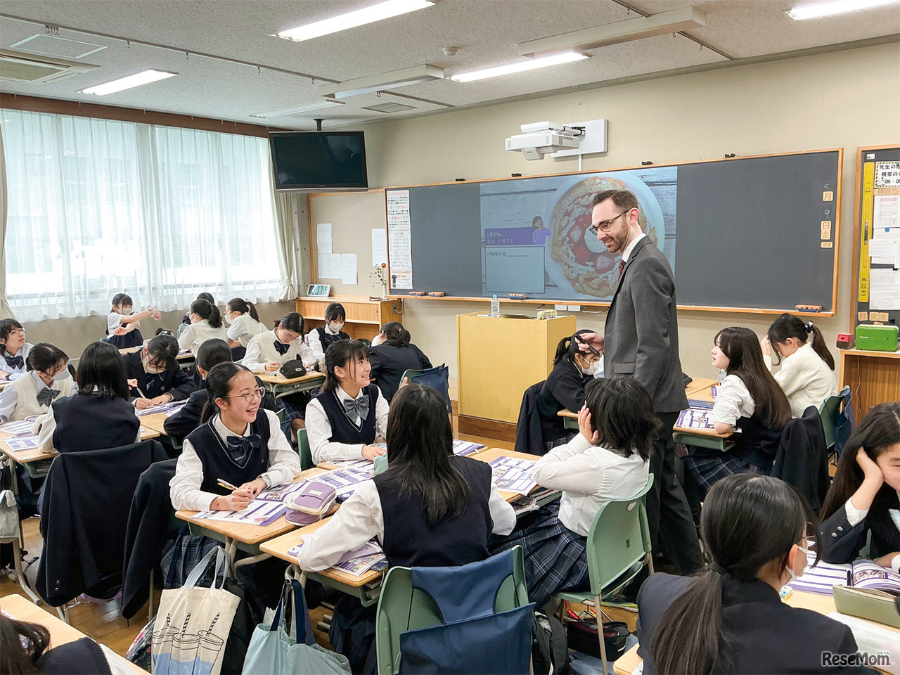 ネイティブの生きた英語に触れる