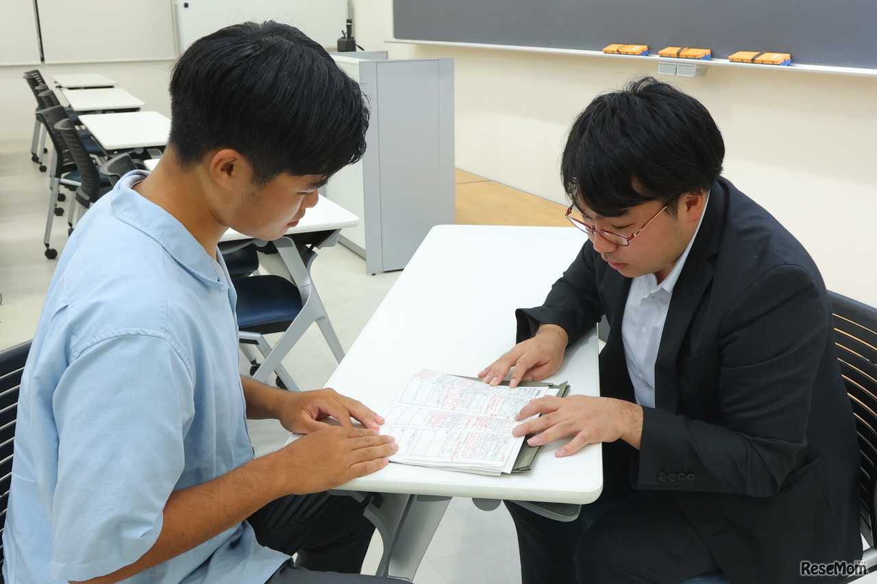 赤字ぎっしりの目標シートが、東大合格への道しるべとなる