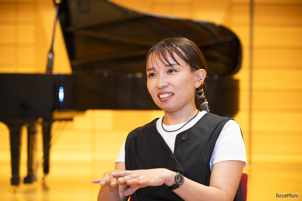 卒業生の日本画家・磯部絢子氏