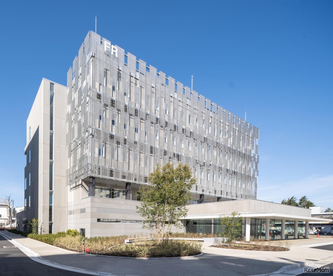 北里大学未来工学部　校舎外観