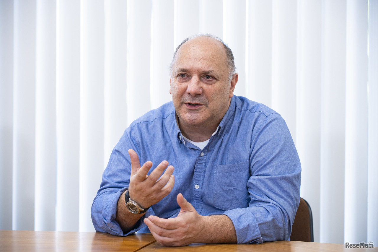 工学部機械電気システム工学科：アルベルト・カステッラッズィ教授