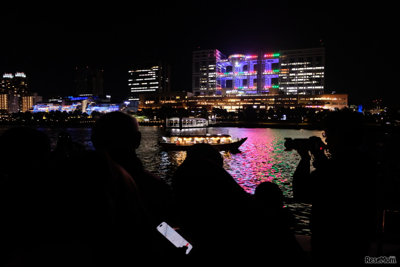 東京港夜景観賞ツアーでの夜景