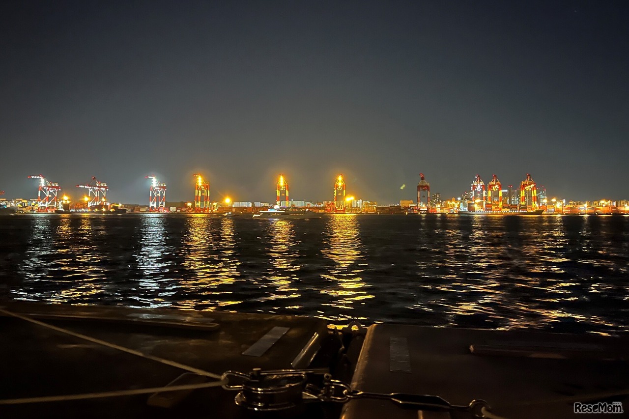 東京港夜景観賞ツアーでの夜景