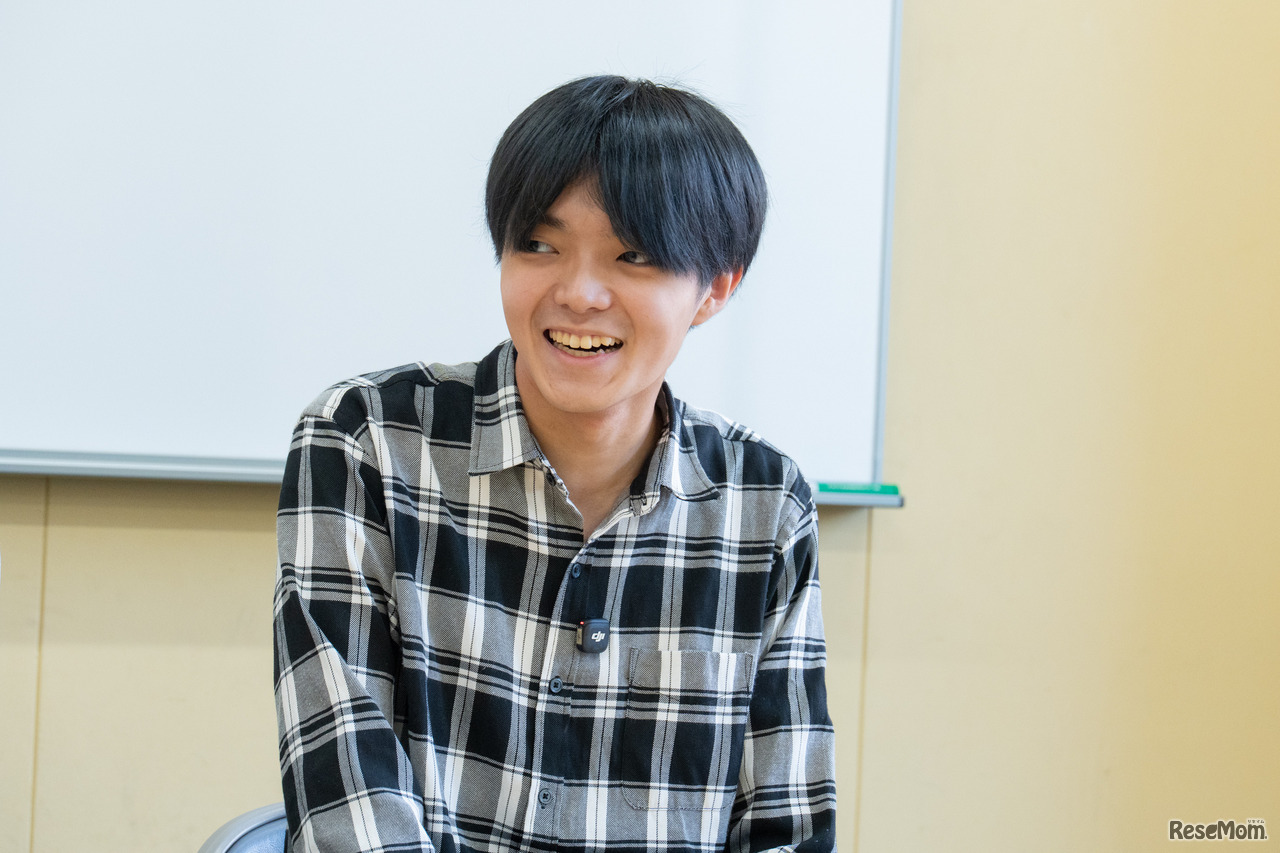 おりさん（富山県出身、商学部2年）