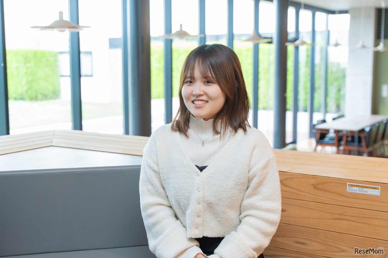 ミヅキさん（神奈川県出身、総合数理学部ネットワークデザイン学科1年。全学部統一入試で合格）