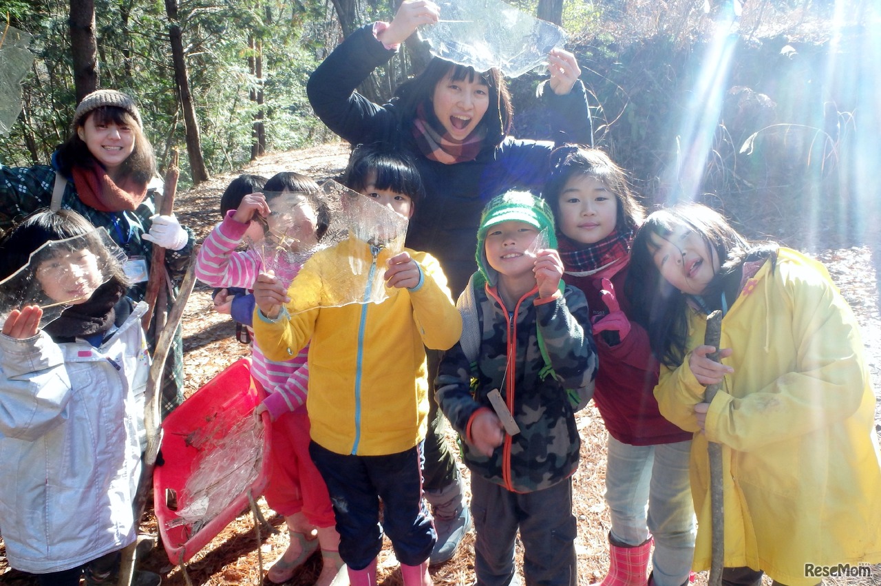 冬の信州こども山賊キャンプのようす