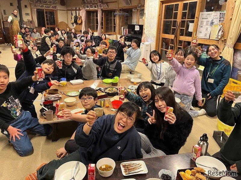 冬の信州こども山賊キャンプのようす