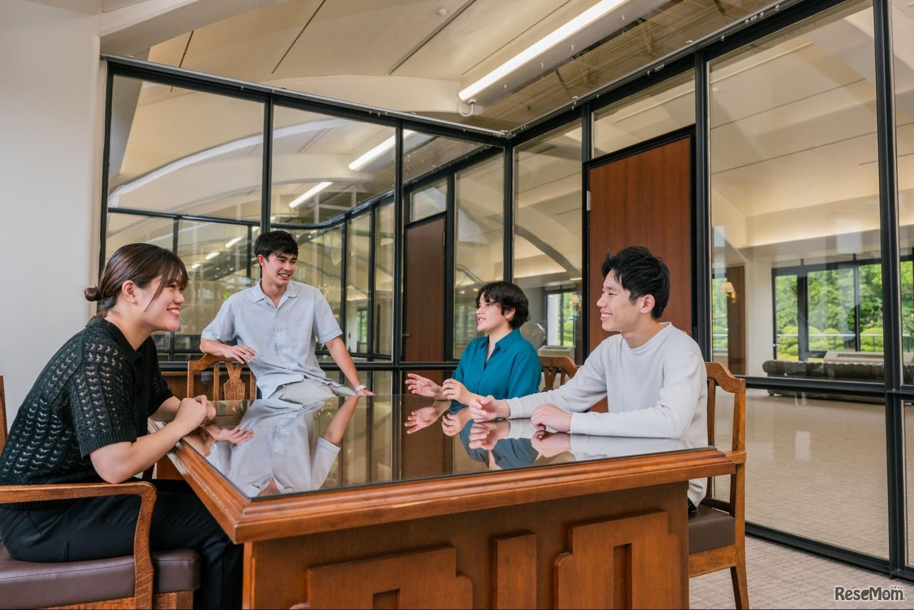 名古屋商科大学