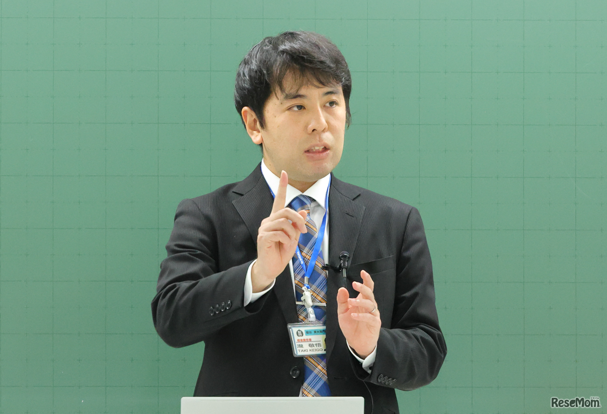 駿台予備学校 お茶の水校3号館校舎責任者・瀧敬悟氏
