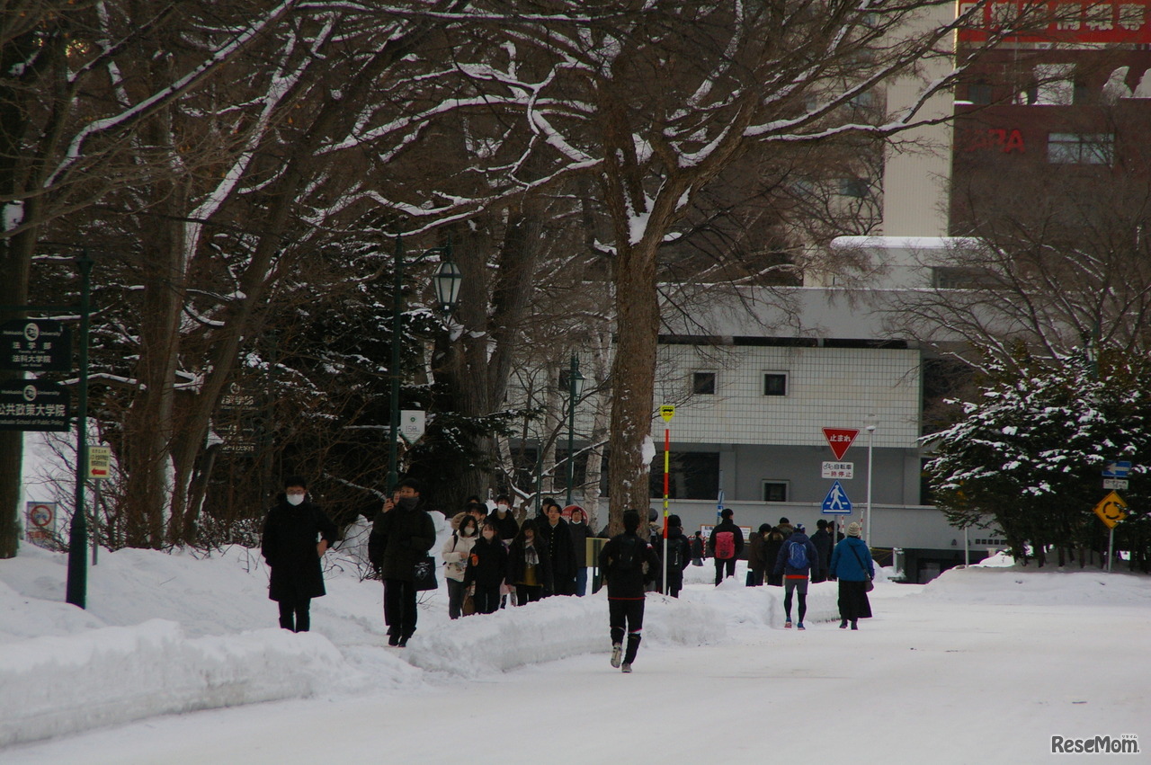 北海道大学試験場（札幌キャンパス）2026年1月17日 共通テスト1日目のようす（記事の内容とは関係ありません）