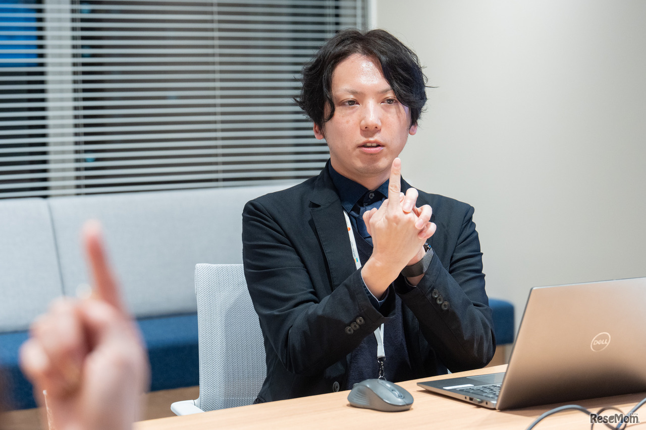 視能訓練士で、同社マーケティング部 マイオピアマネジメントチーム プロフェッショナルアフェアーズ・マネジャーの山口正敏氏