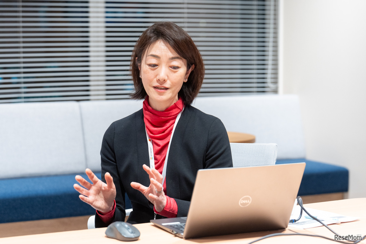 クーパービジョン マーケティング部マーケティングコミュニケーション担当の江田麻由氏