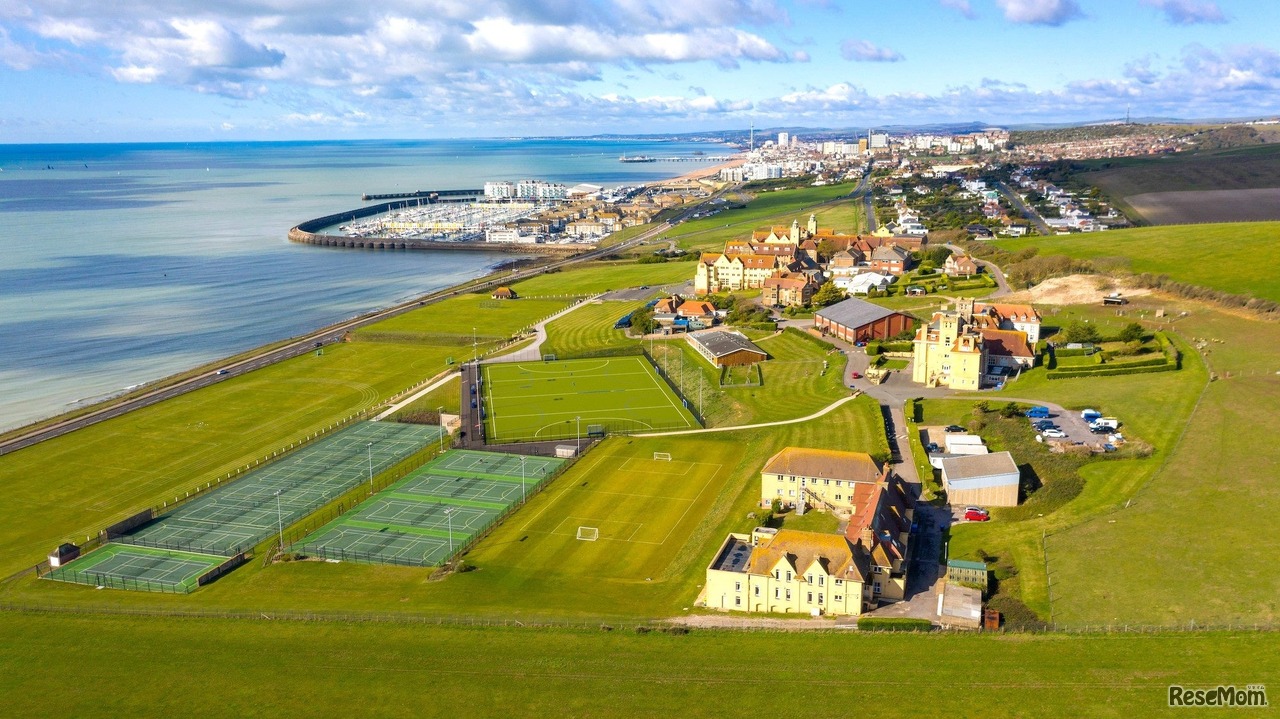 ローディーン・スクール（女子校）