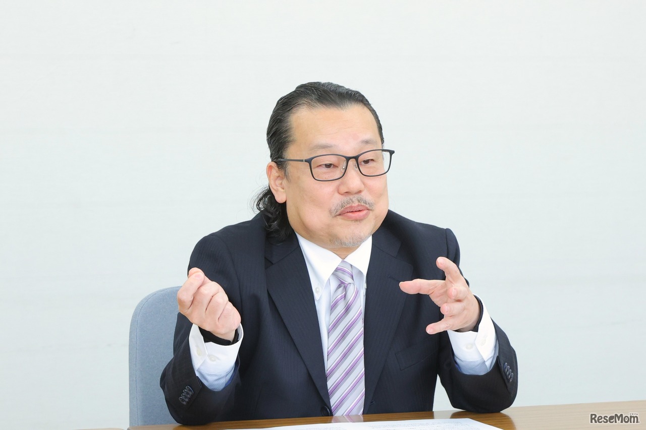 新学環開設準備室室長 荒木万寿夫教授