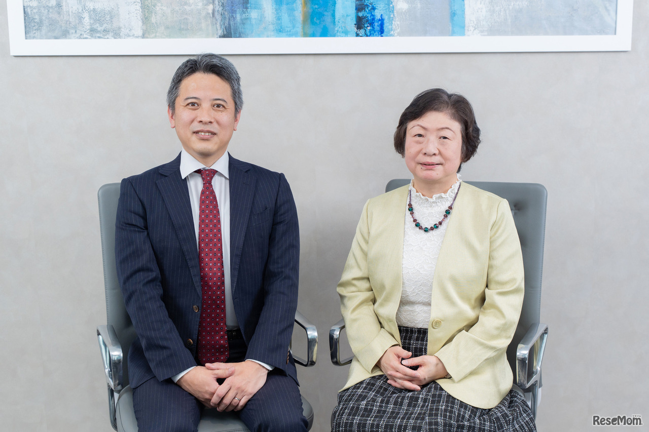 左からプログラミング総合研究所 代表 飯坂正樹氏、國學院大学 経済学部 経営学科 教授／情報処理学会データサイエンス教育委員会 高橋尚子氏