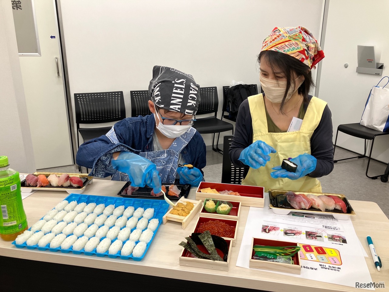 過去開催したお魚・お寿司調理体験のようす