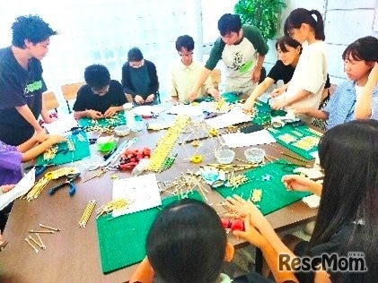 2025年度 夏休み科学教室での実験のようす
