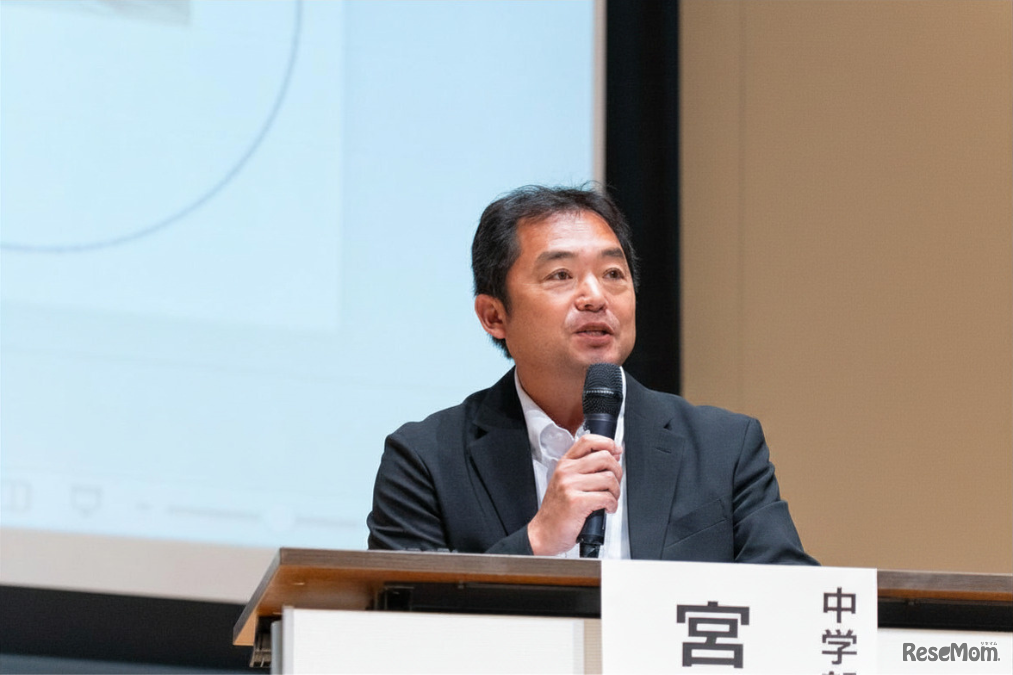 宮川裕隆氏　関西学院中学部長
