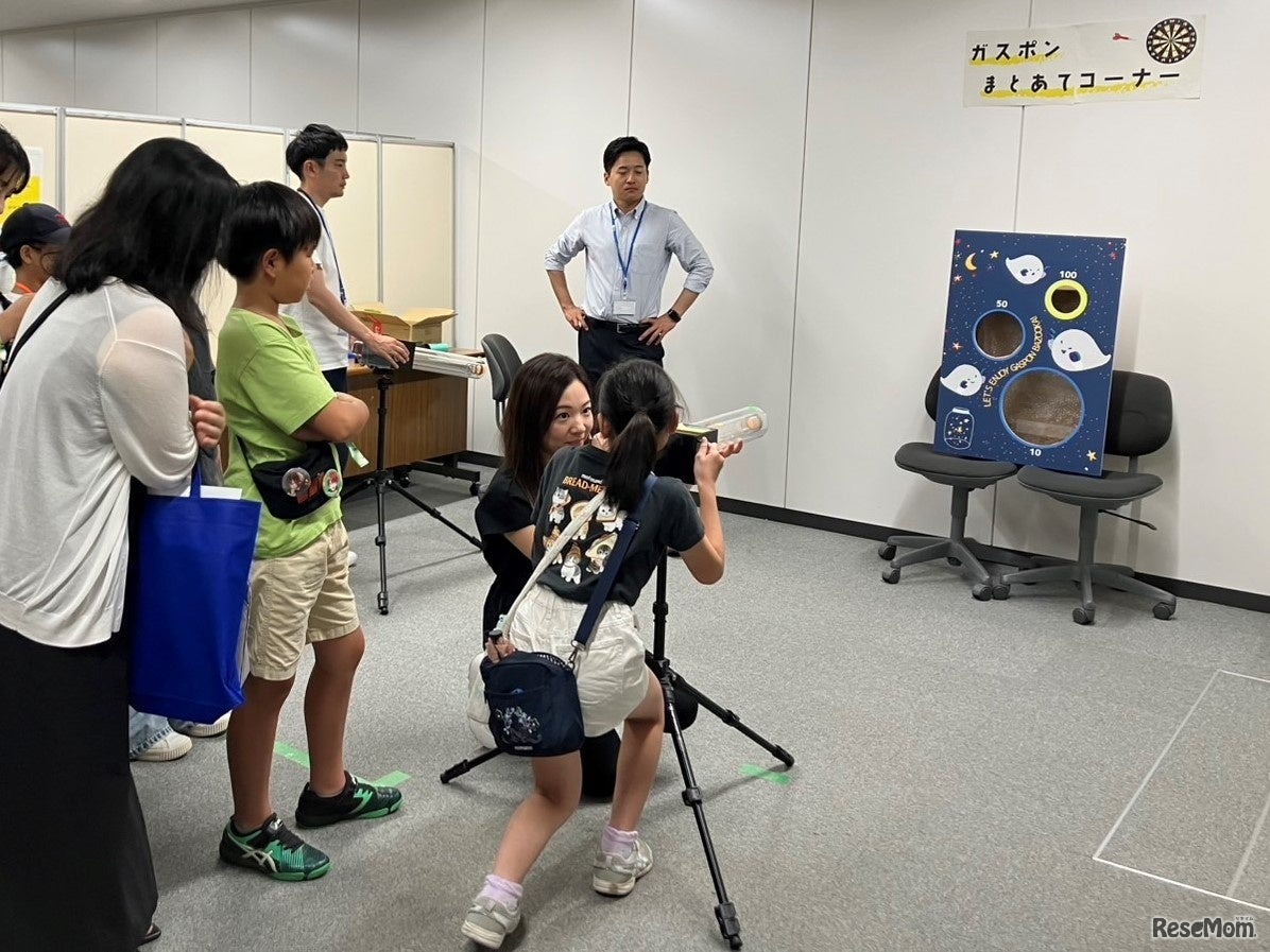 2025年の新コスモス電機ブースのようす