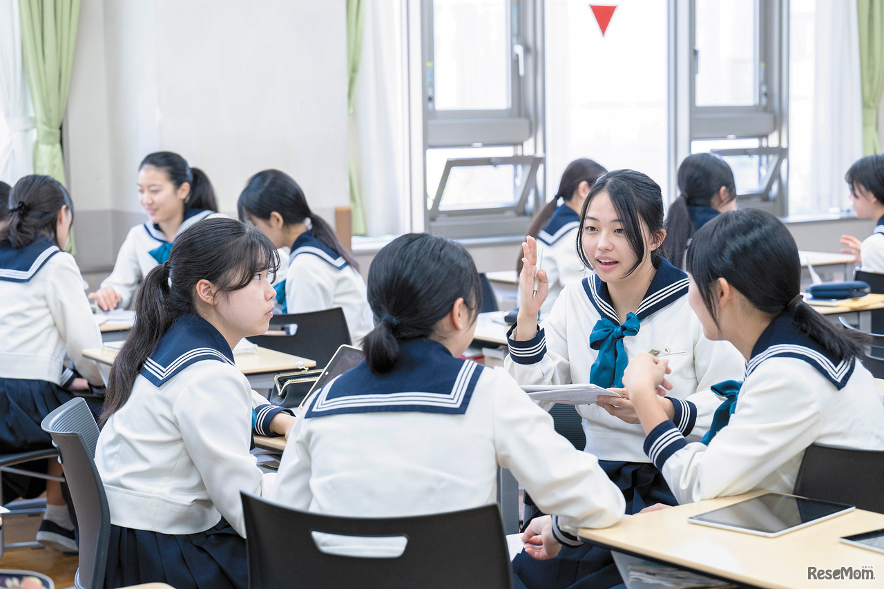 授業内でのディスカッションのようす
