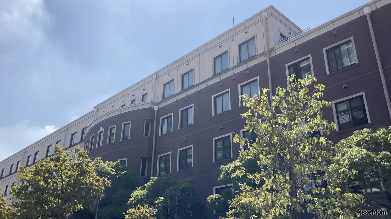 東京成徳中学・高等学校の校舎