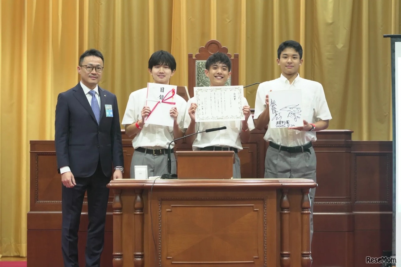 設定テーマ部門：日本青年会議所会頭賞／精道三川台高等学校「エルガシア」