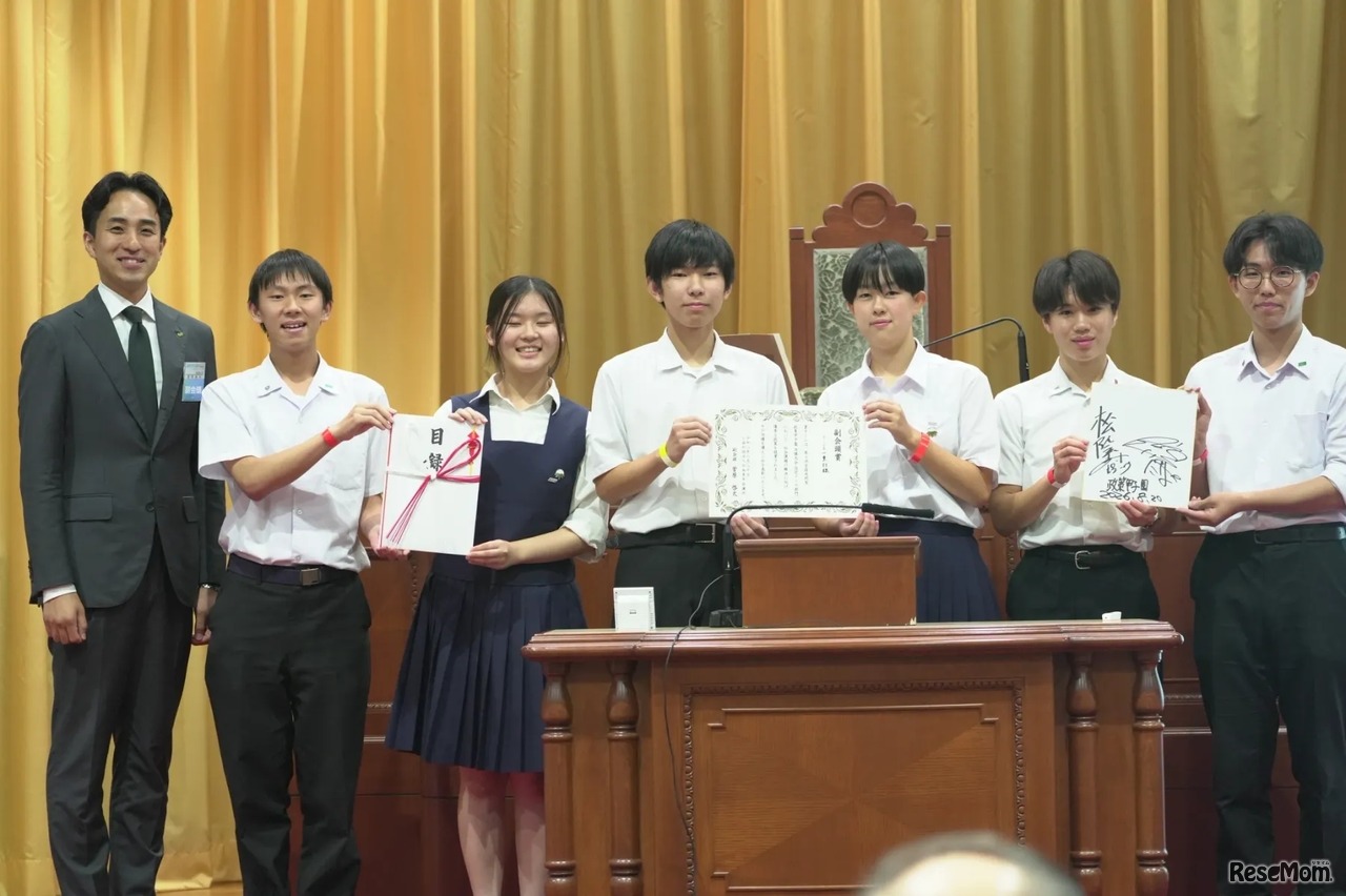 自由テーマ部門：日本青年会議所副会頭賞／香川県立高松高等学校「一票打線」
