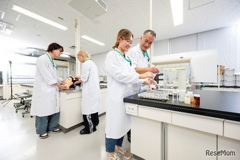 城西大学薬学部薬科学科「コスメ＆サイエンス」