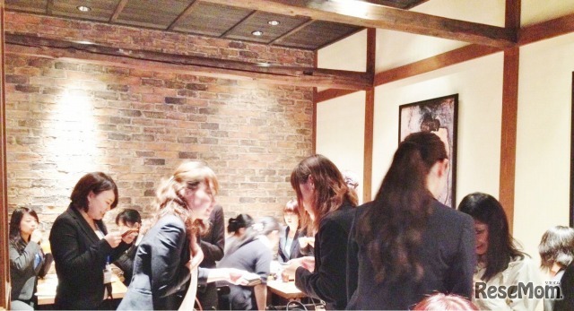 塾女研究会・第1回勉強会の様子