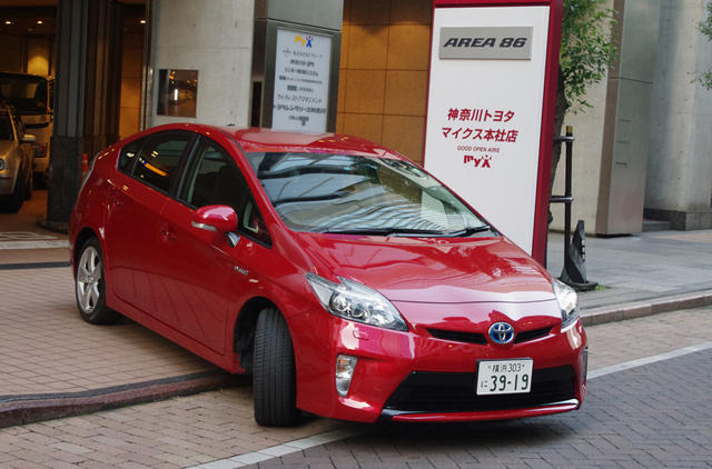 今回試乗したハイブリッド車プリウス