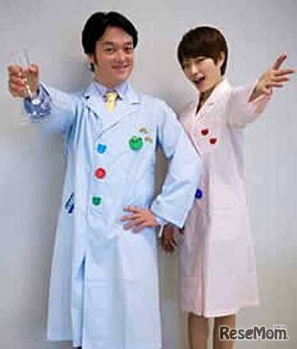 理系マジシャンのよーへい先生とパートナーのリカコ先生