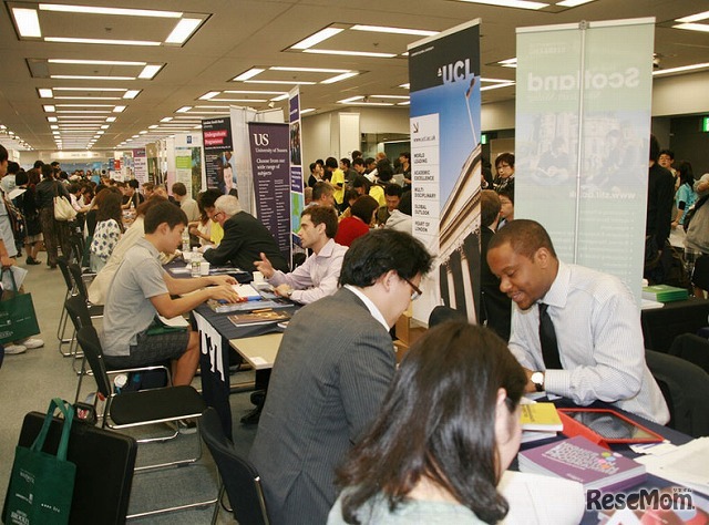 beo留学フェア　会場（過去の様子）