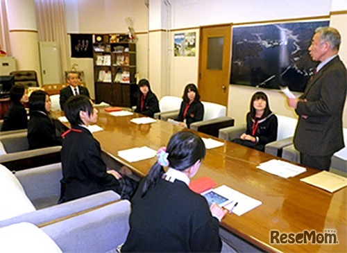 TOMODACHIサマー ソフトバンク・リーダーシップ・プログラム（昨年の様子）