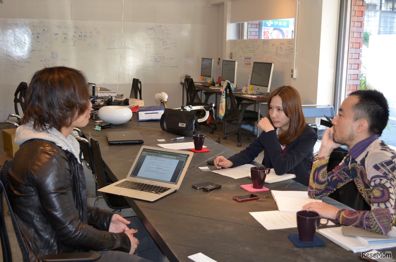 インタビュー取材の様子