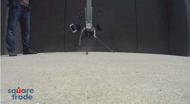 落下テストの様子