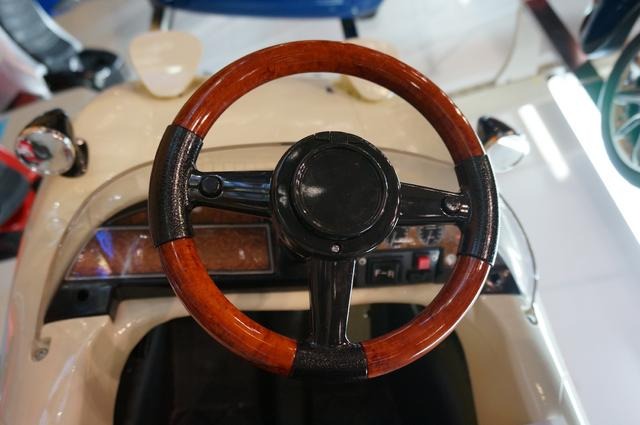 「ミズタニ」の乗り物玩具（東京おもちゃショー13）