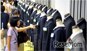制服展示コーナー