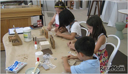 親子で手作り体験 木工ワークショップ（昨年の様子）