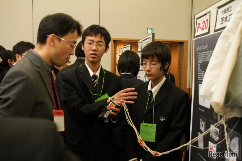 昨年の様子（ポスター発表）