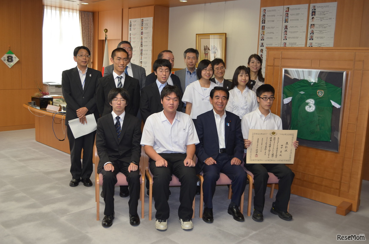 下村大臣と表敬訪問したISEF参加者